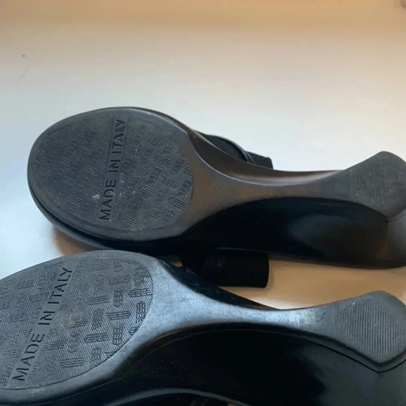 Italian Shoemaker mules, with elastic for comfort - Picture 7 of 7